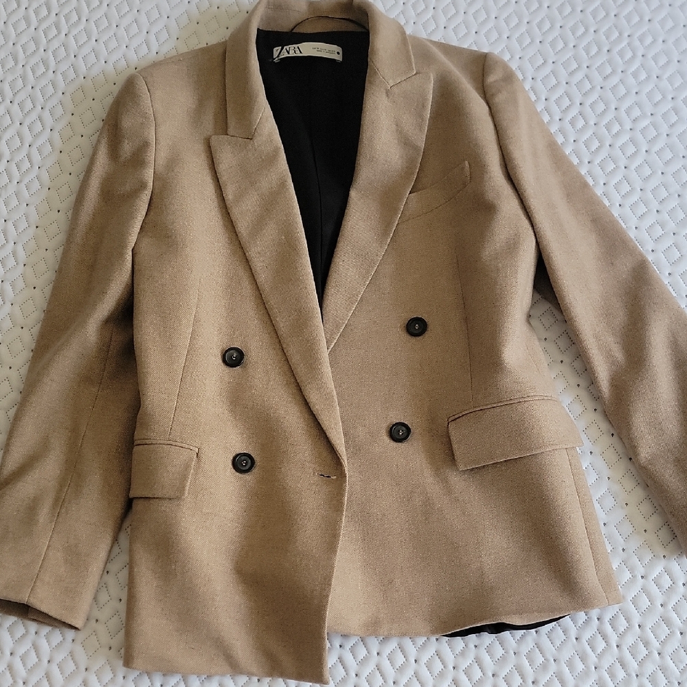 Zara Camel Double-Breasted Blazer